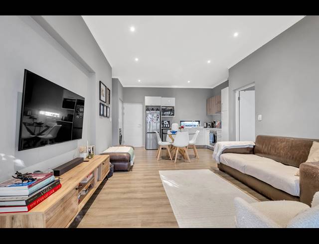 2 BEDROOM APARTMENT FOR SALE IN ROSEBANK